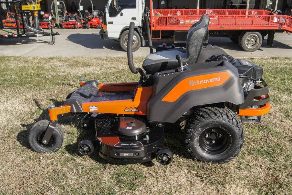 Husqvarna Z254F Special Edition Zero Turn Mower – 54″ 23HP Kawasaki